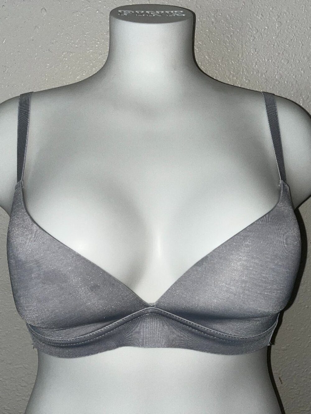 STRM LINE INTIMATES TSHIRT WIRELESS BRA SZ 34B